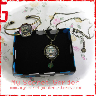 Alice In Wonderland - Cheshire Cat Cabochon Bronze Necklace and Bracelet Set